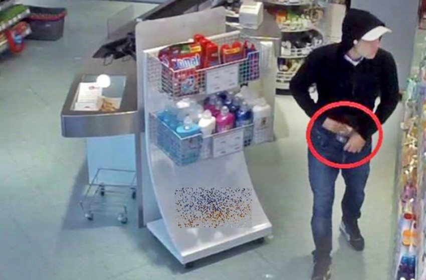 A soproni nyomozók az állampolgárok segítségét kérik az ismeretlen férfi azonosításához.